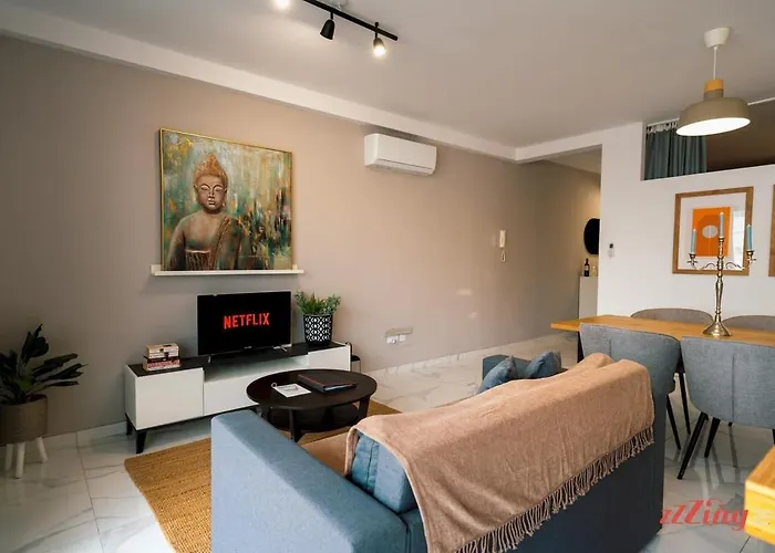 A Stylishly Chic Сент-Полс-Бей